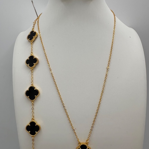 18K Gold Plated Black Clover Set - Picture 6 of 7